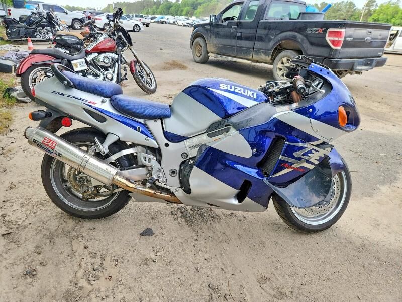 2004 SUZUKI GSX1300RK