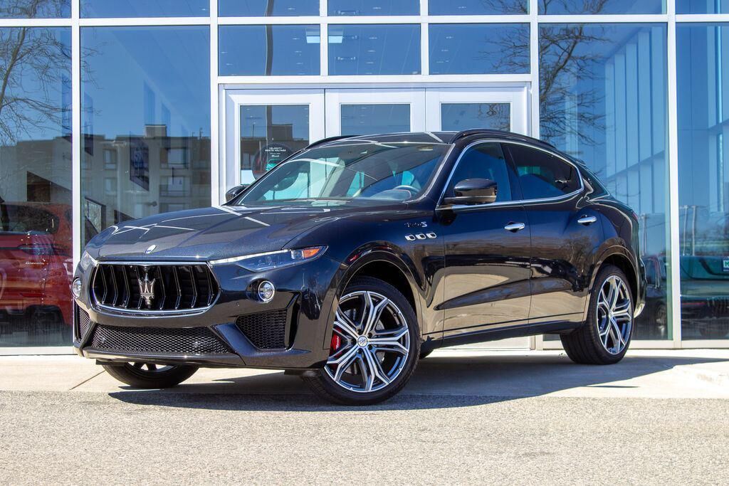 2022 MASERATI Levante