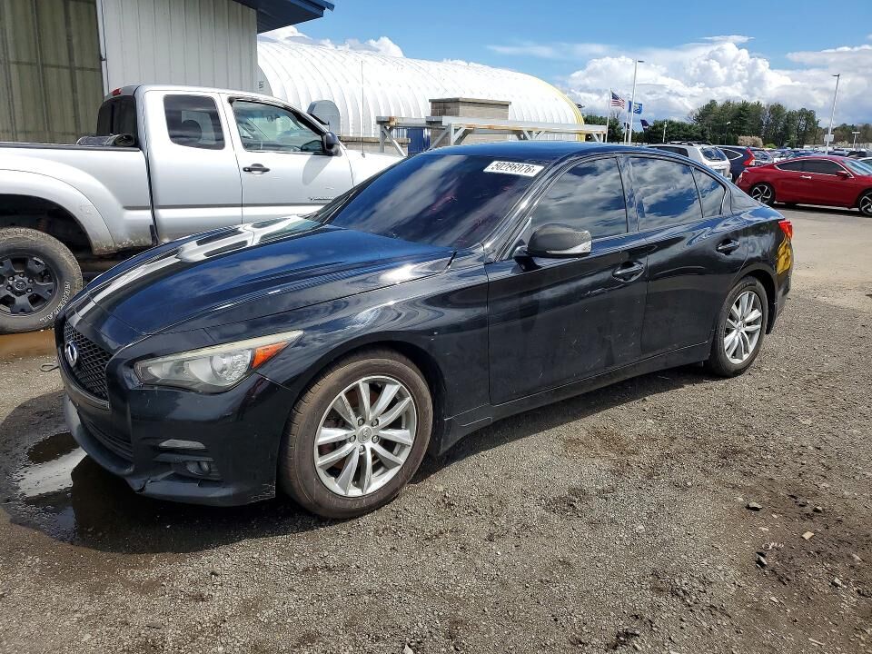 2016 INFINITI Q50