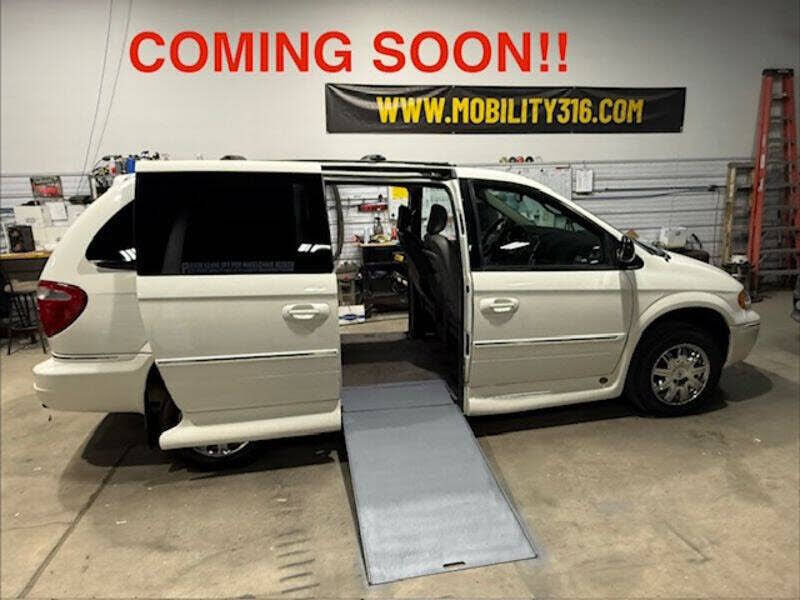 2007 CHRYSLER Town and Country