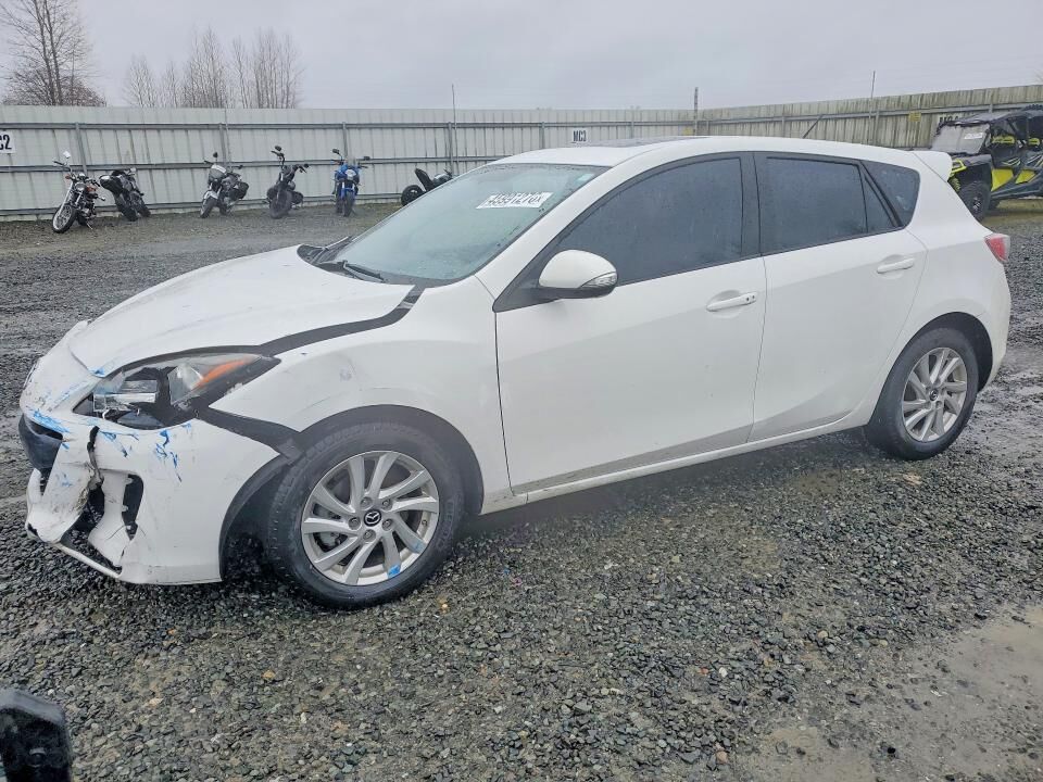 2013 MAZDA Mazda3