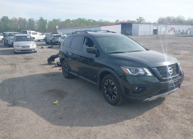 2020 NISSAN Pathfinder