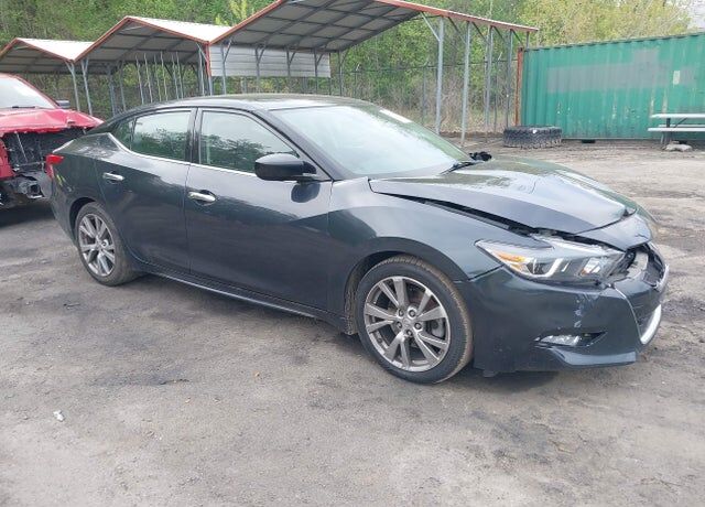 2017 NISSAN Maxima