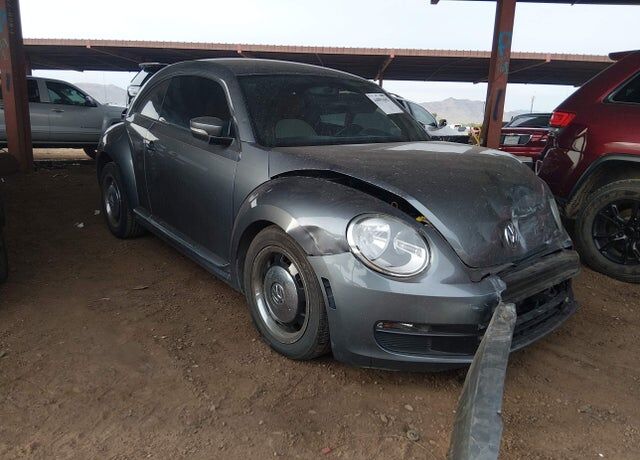 2016 VOLKSWAGEN Beetle