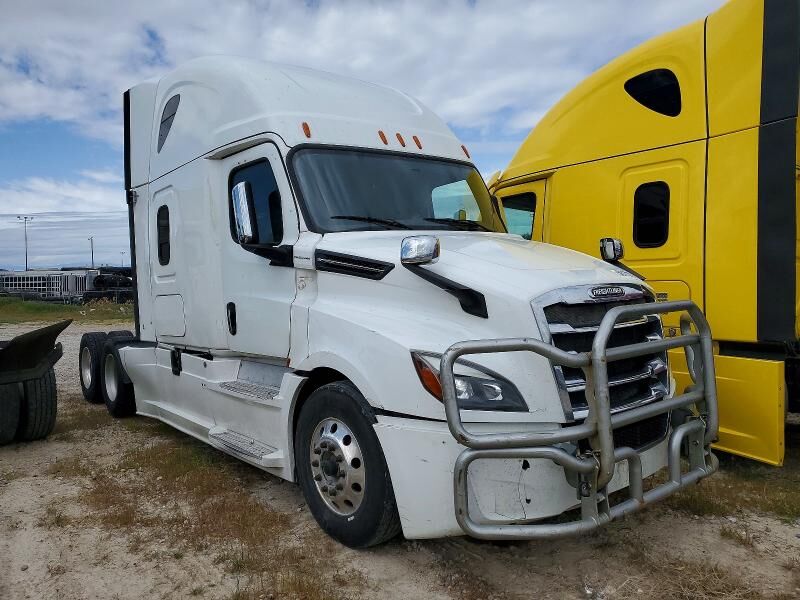 2019 FREIGHTLINER New Cascadia 126" Sleepercab