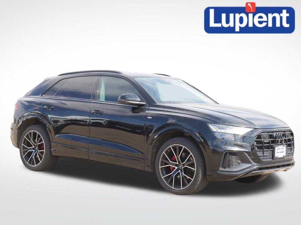 2023 AUDI Q8