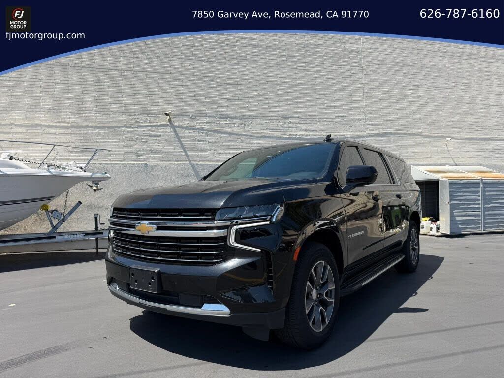 2023 CHEVROLET Suburban