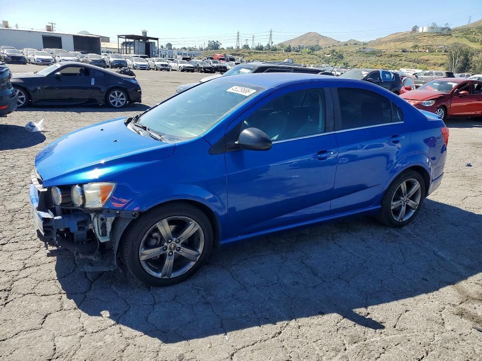 2016 CHEVROLET Sonic