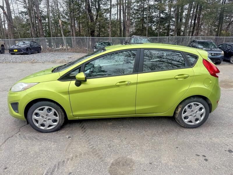 2011 FORD Fiesta