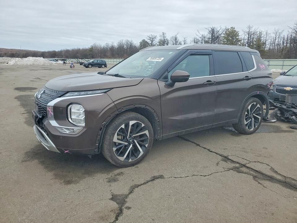 2022 MITSUBISHI Outlander