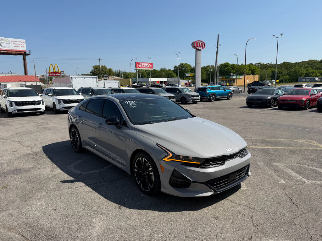 2022 KIA K5