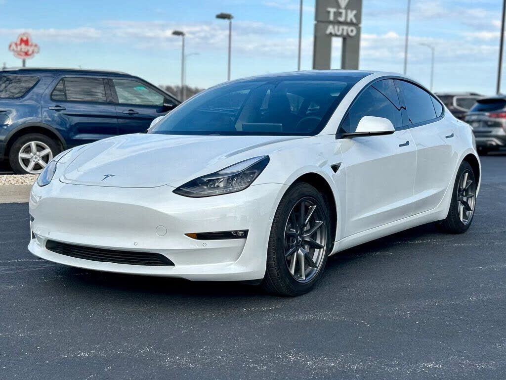 2021 TESLA Model 3