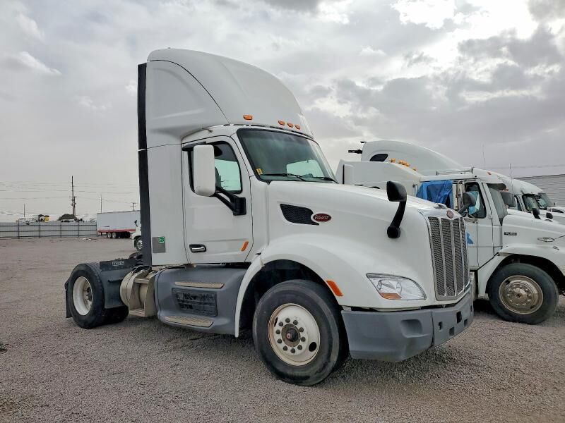2018 PETERBILT 579