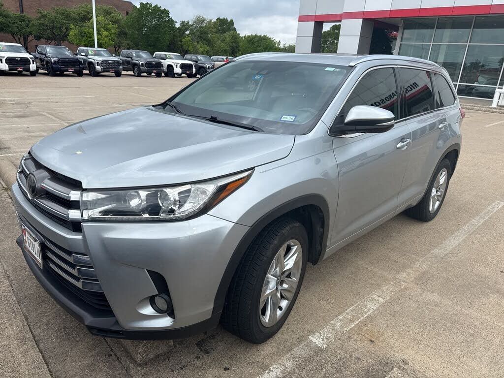 2018 TOYOTA Highlander