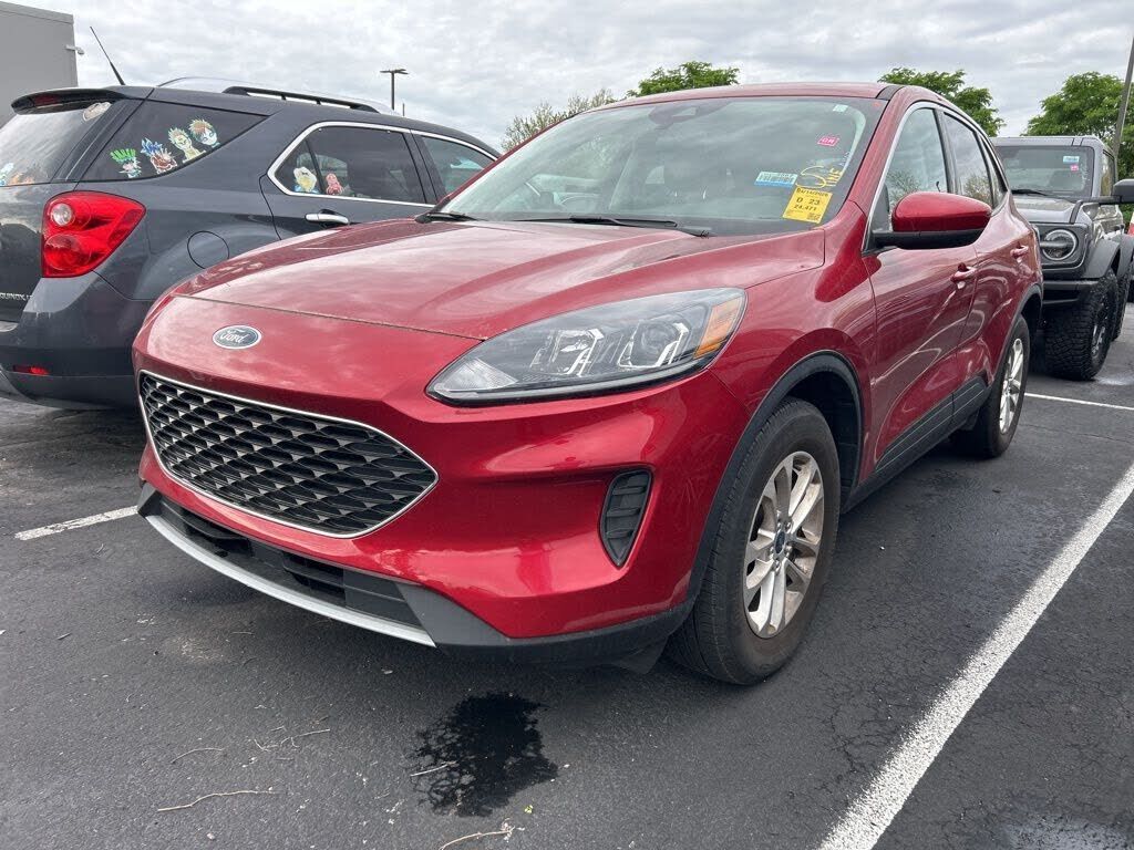 2021 FORD Escape