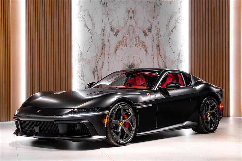 2025 FERRARI 12Cilindri