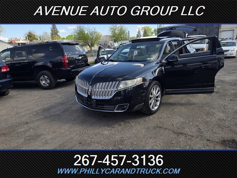 2011 LINCOLN MKT