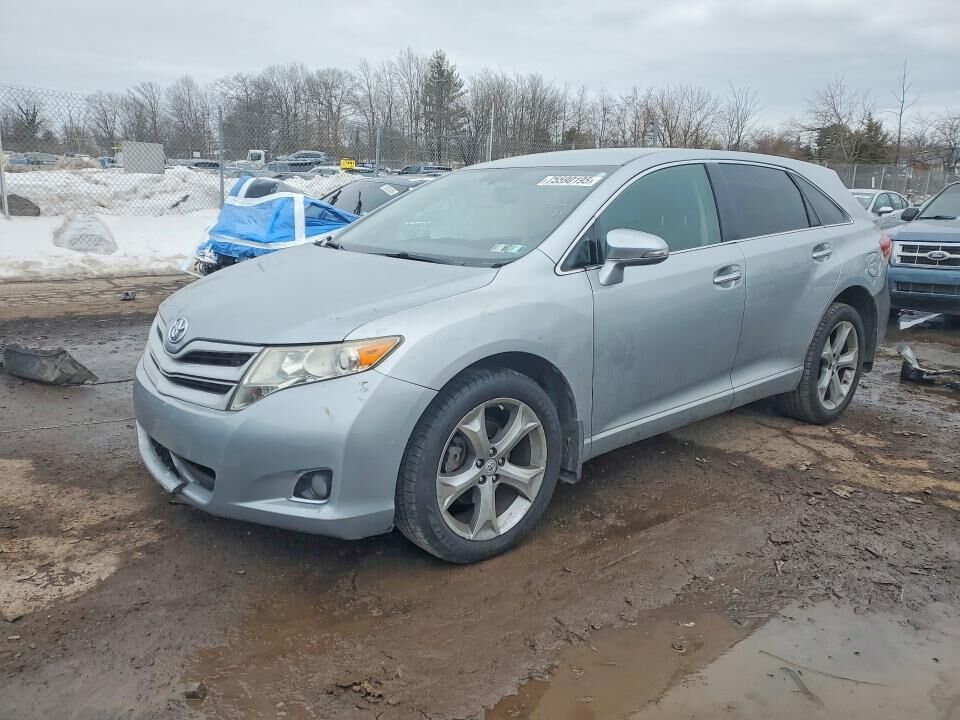 2015 TOYOTA Venza