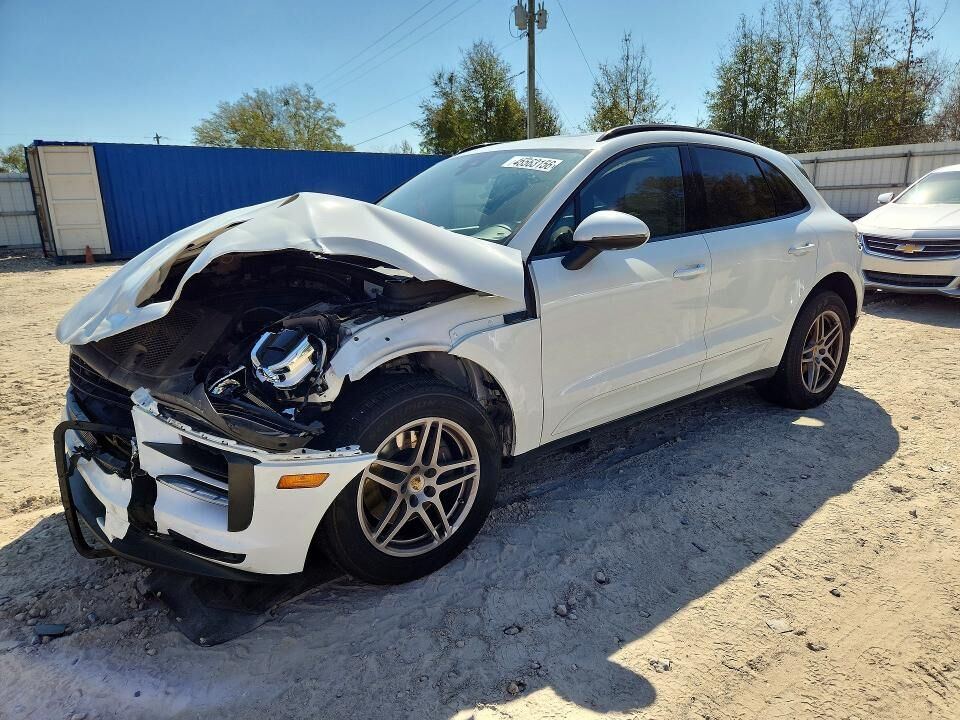 2020 PORSCHE Macan