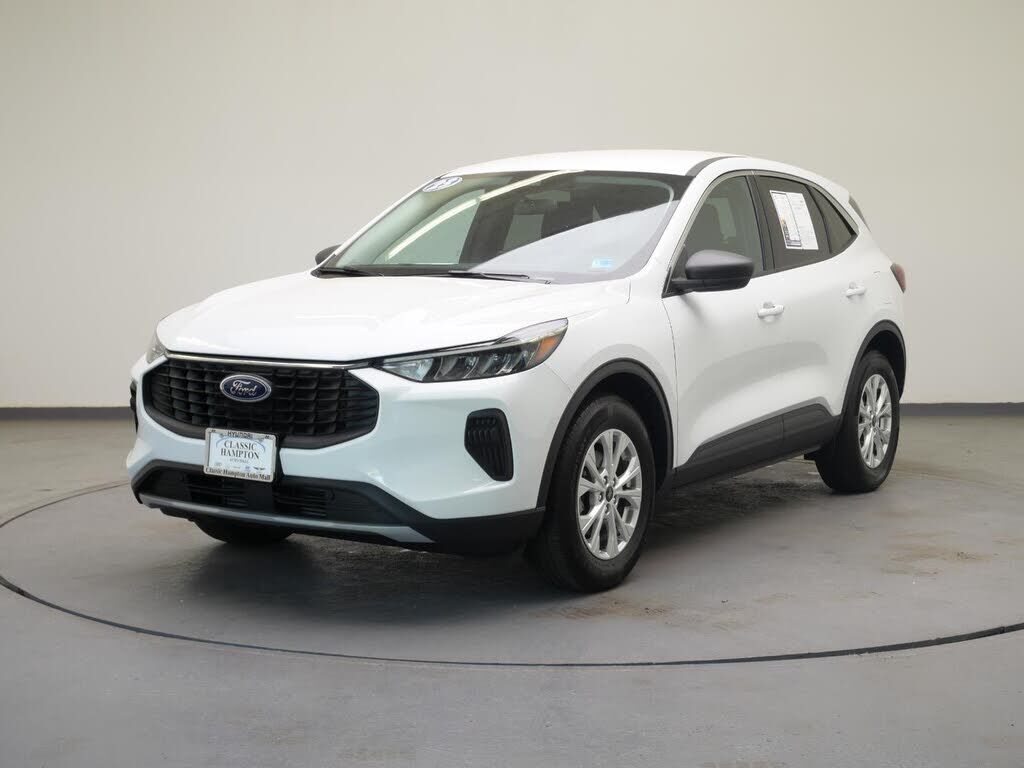 2023 FORD Escape