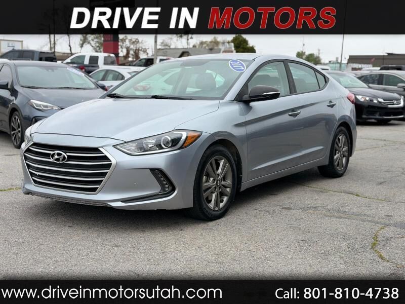 2017 HYUNDAI Elantra