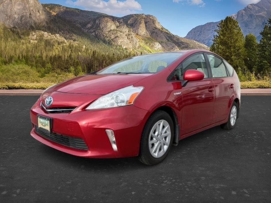 2014 TOYOTA Prius