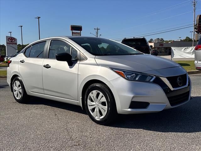 2021 NISSAN Versa
