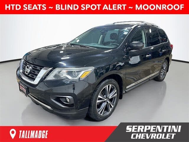 2017 NISSAN Pathfinder