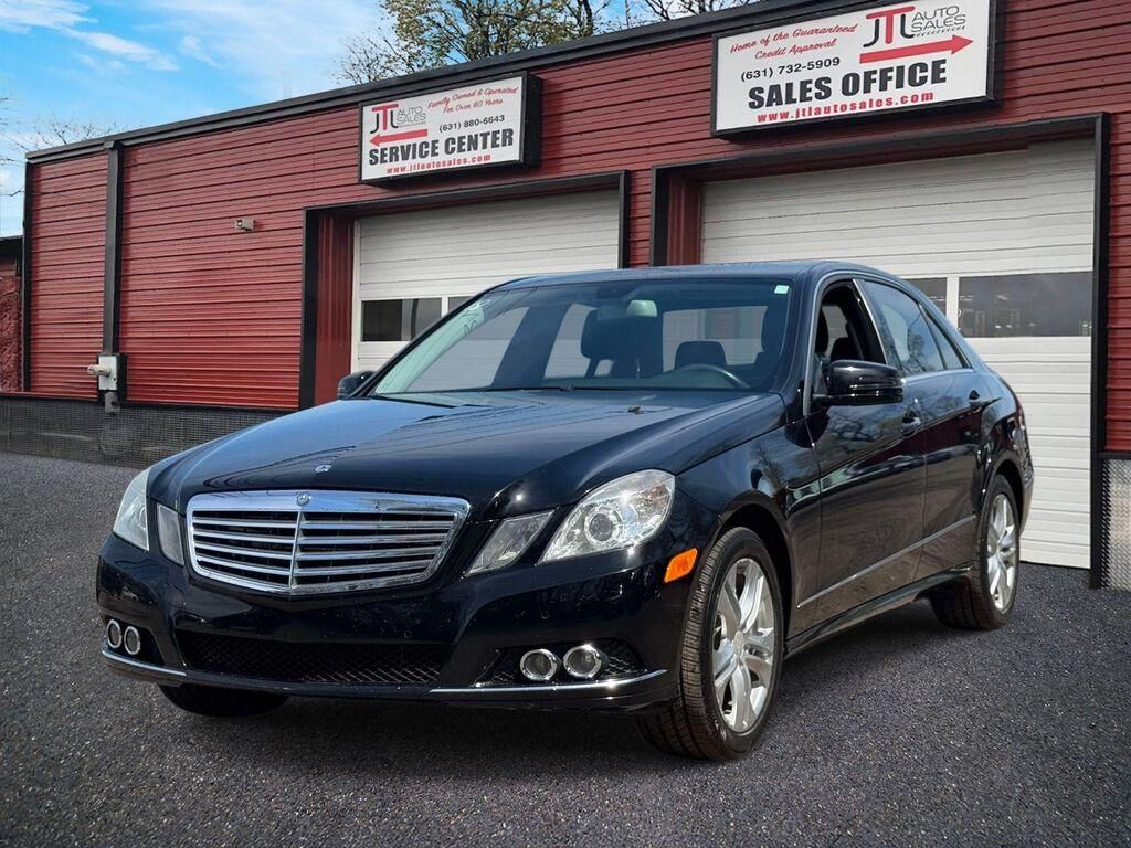 2010 MERCEDES-BENZ E-Class