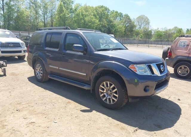 2012 NISSAN Pathfinder