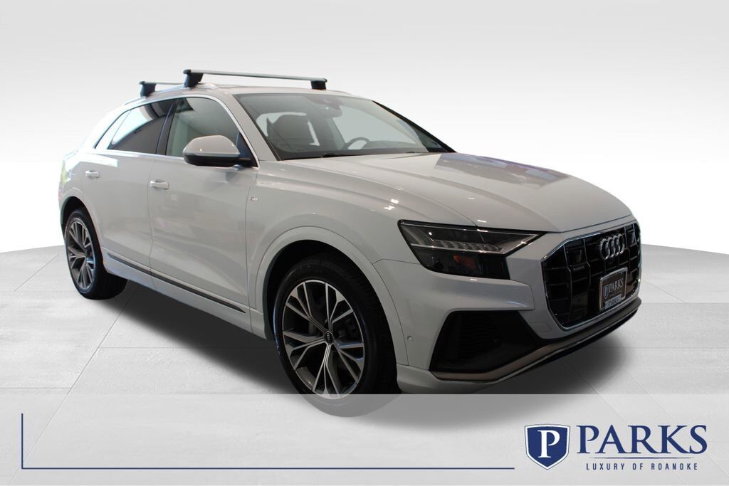 2021 AUDI Q8