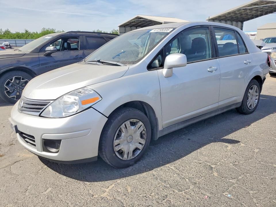 2010 NISSAN Versa