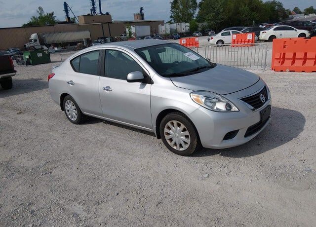 2013 NISSAN Versa