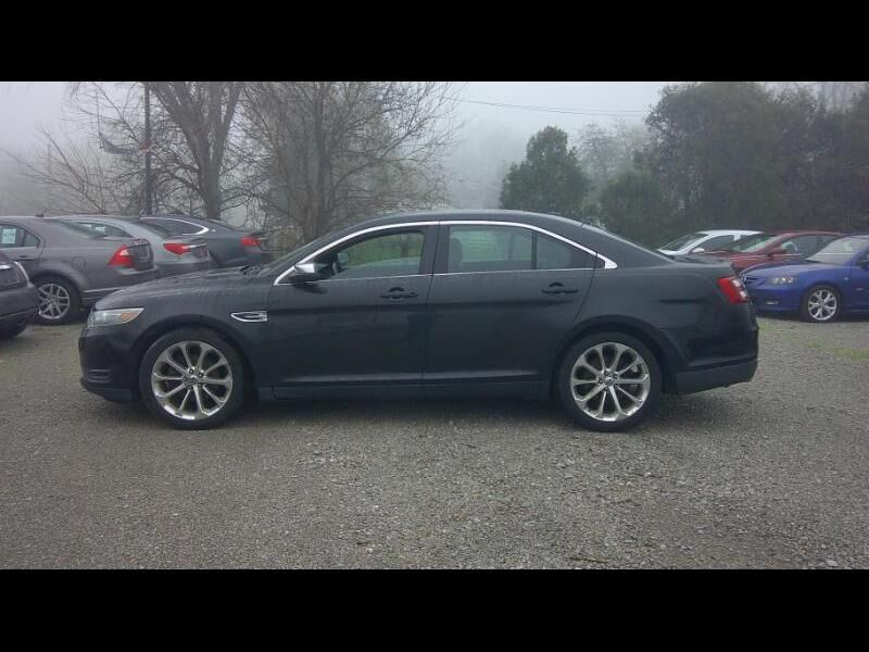 2013 FORD Taurus