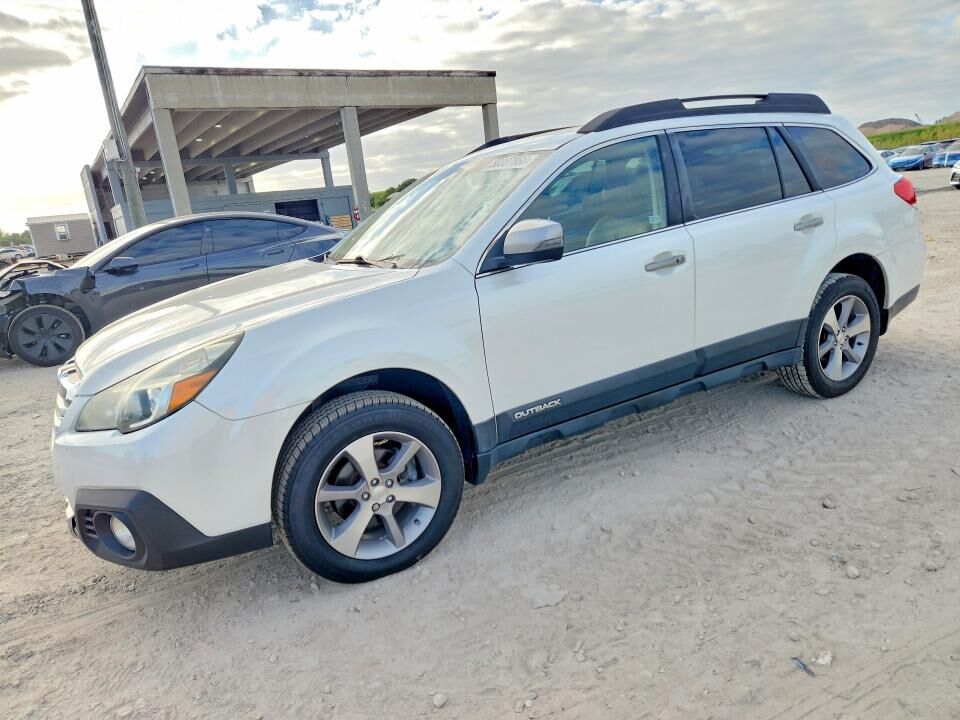 2013 SUBARU Outback