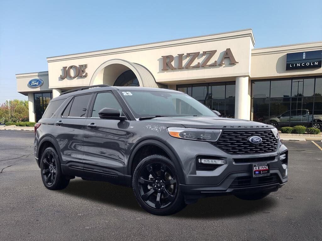 2023 FORD Explorer