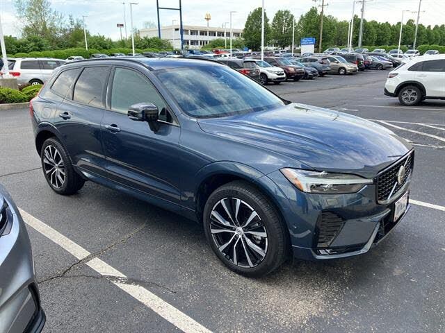 2025 VOLVO XC60
