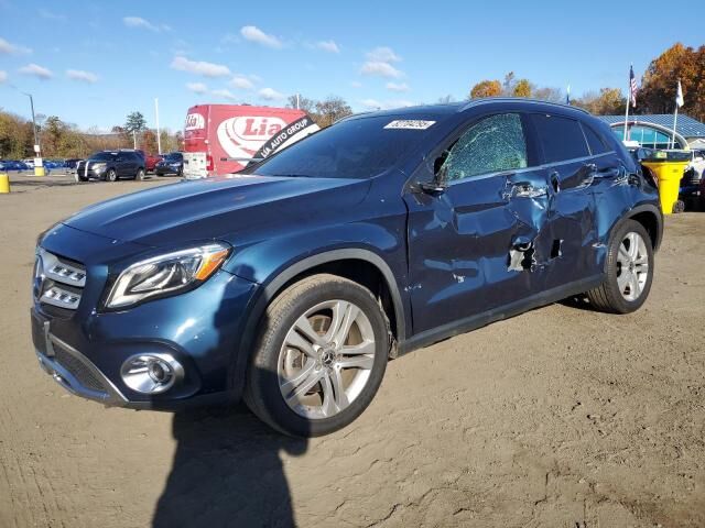 2020 MERCEDES-BENZ GLA-Class