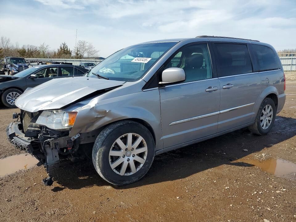 2015 CHRYSLER Town and Country