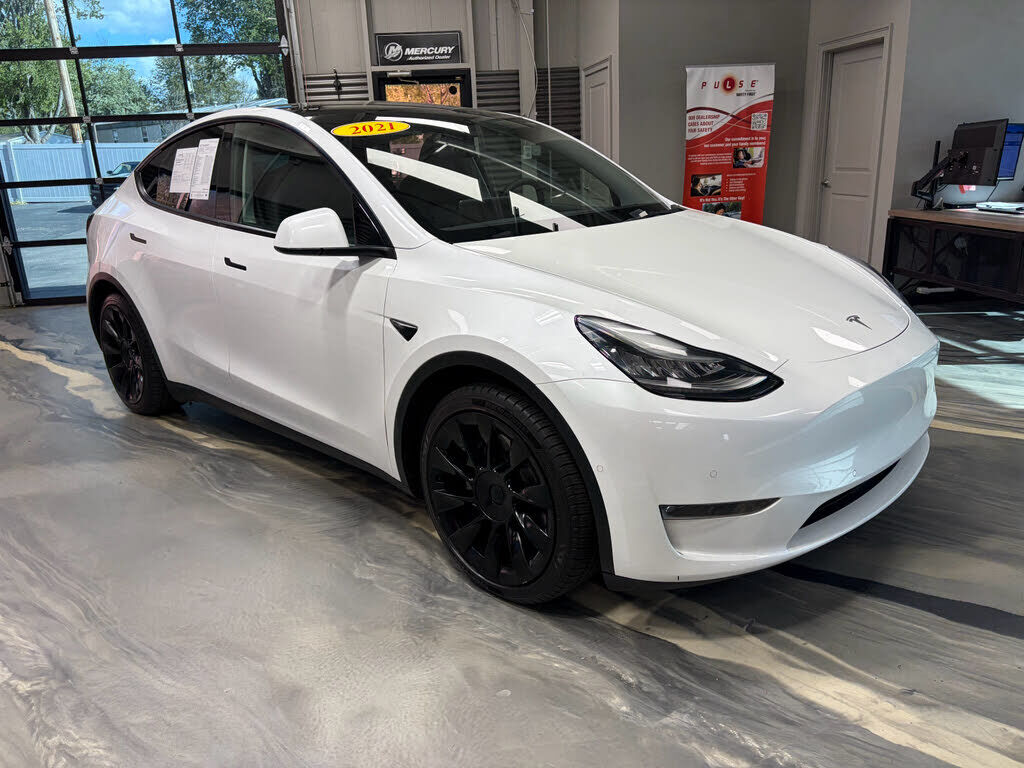 2021 TESLA Model Y