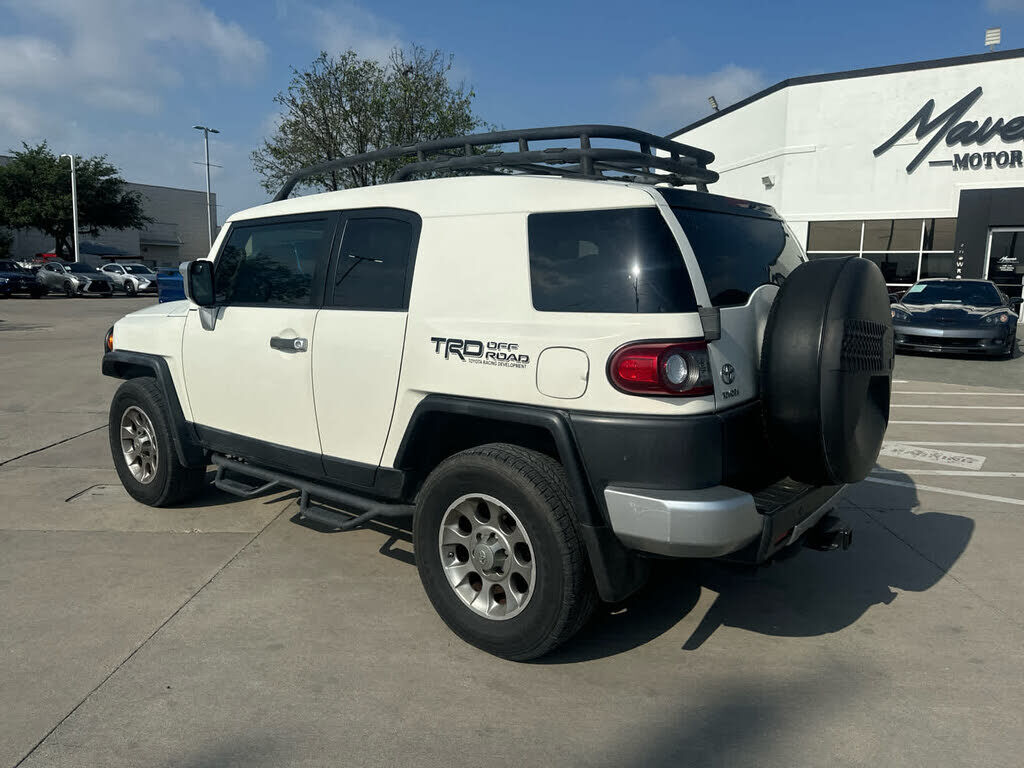 2012 TOYOTA FJ Cruiser