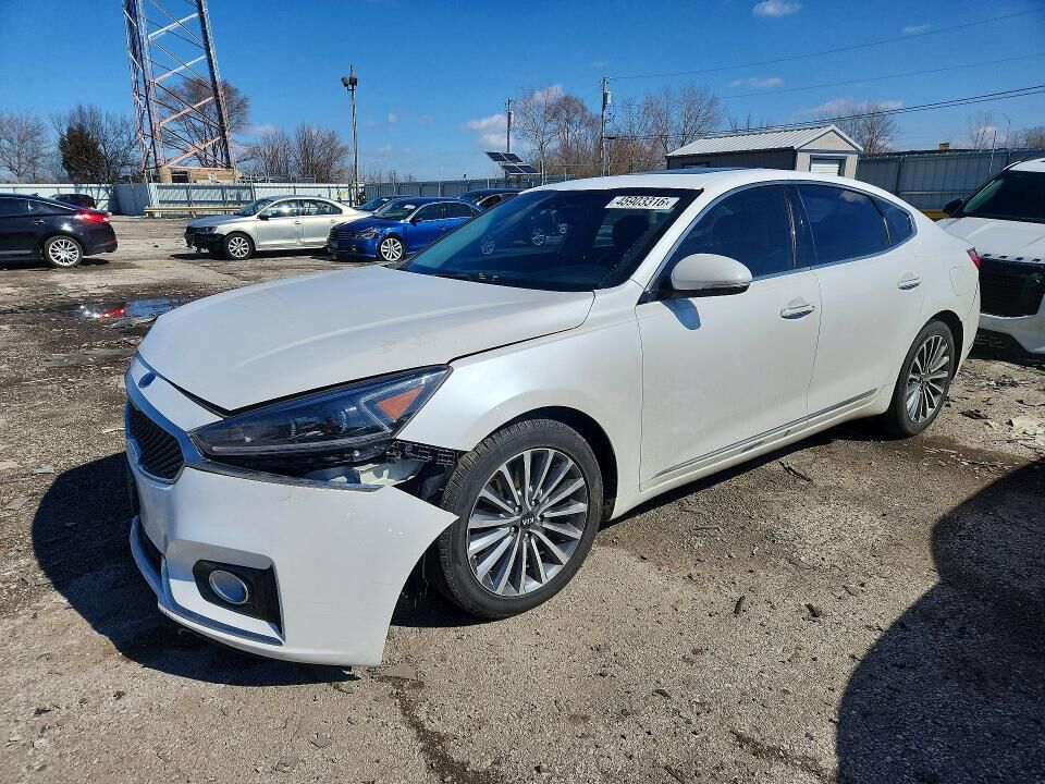 2017 KIA Cadenza