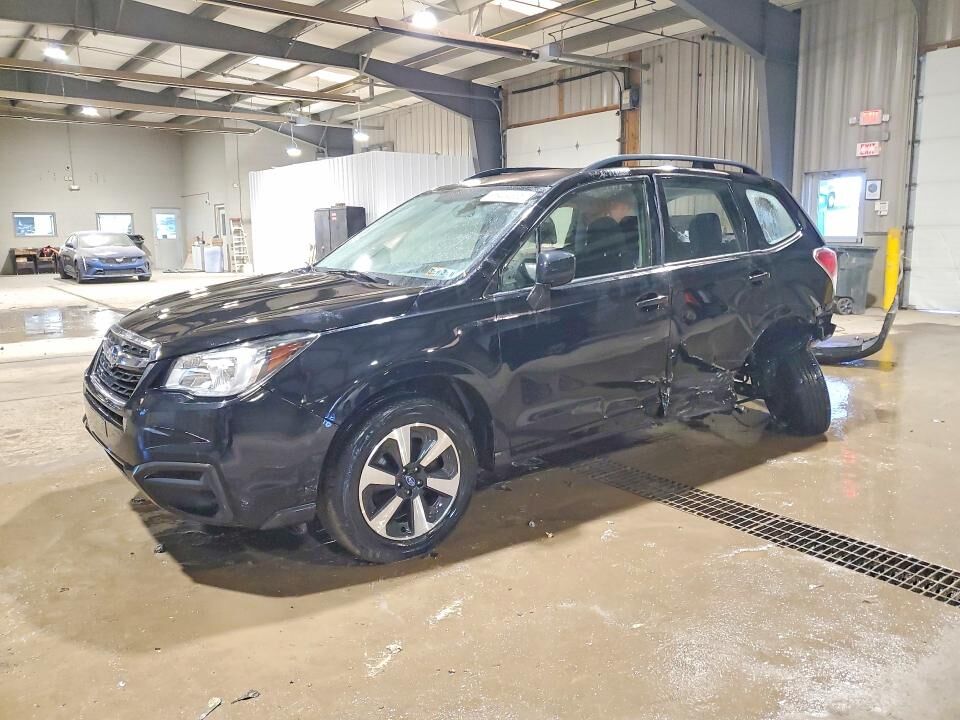 2017 SUBARU Forester
