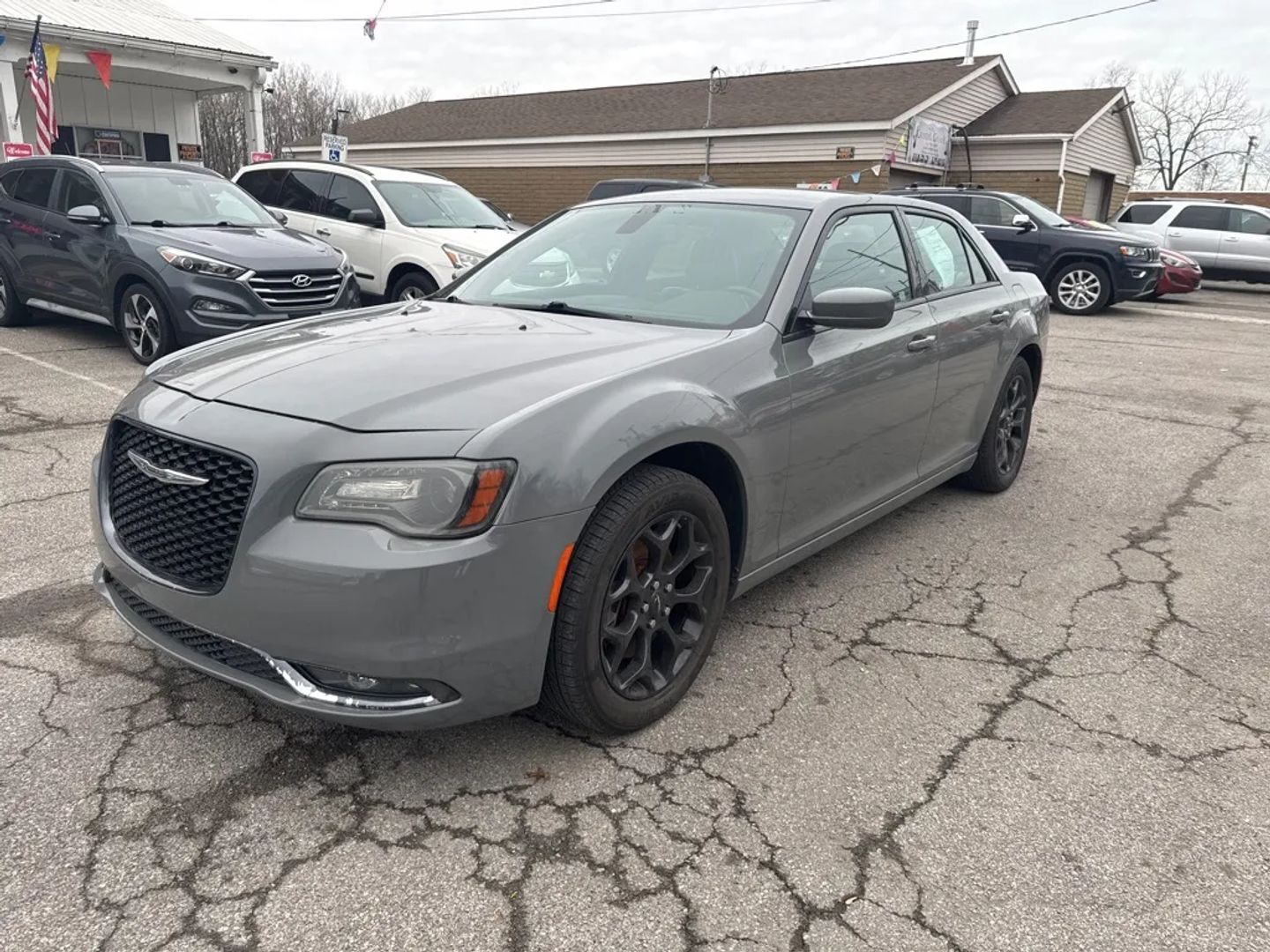 2019 CHRYSLER 300
