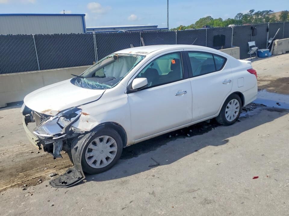2019 NISSAN Versa