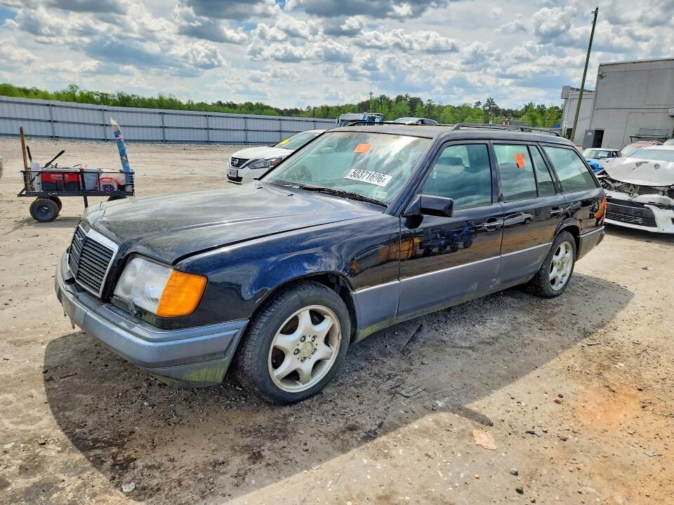 1995 MERCEDES-BENZ E-Class