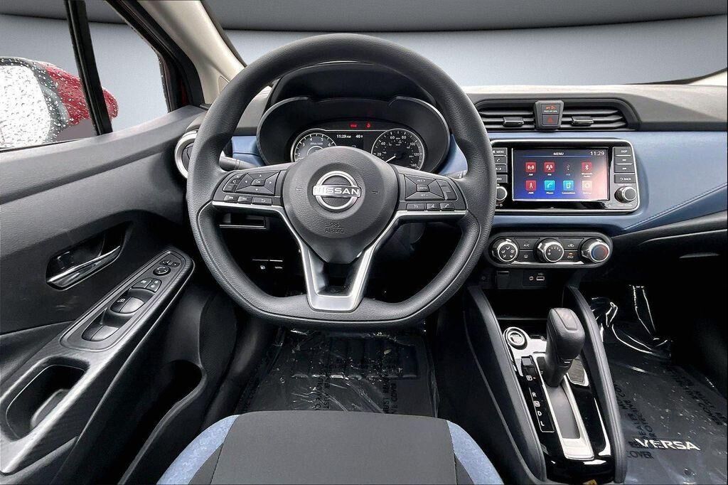 2025 NISSAN Versa