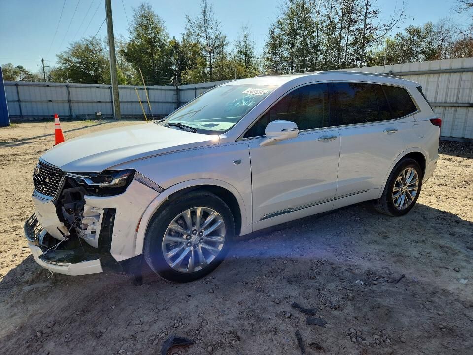 2021 CADILLAC XT6