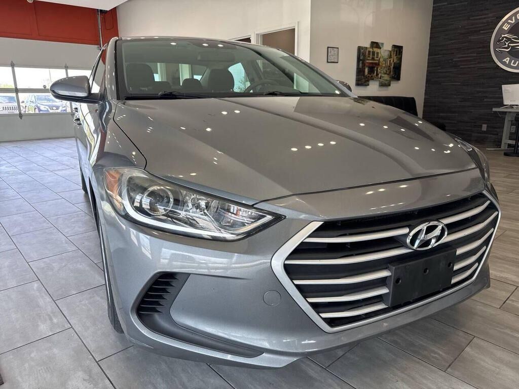 2018 HYUNDAI Elantra