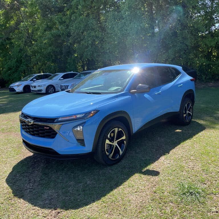 2024 CHEVROLET Trax
